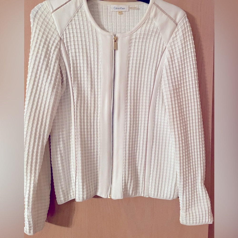 Calvin Klein white sweater jacket, excellent condition
